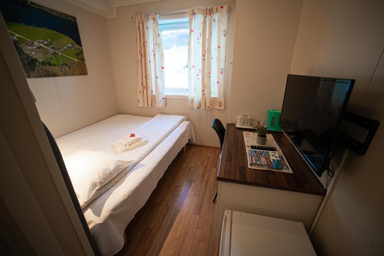 Forde Gjestehus Og Camping 外观 照片