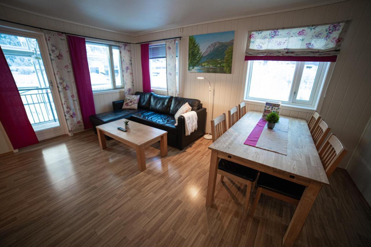 Forde Gjestehus Og Camping 外观 照片