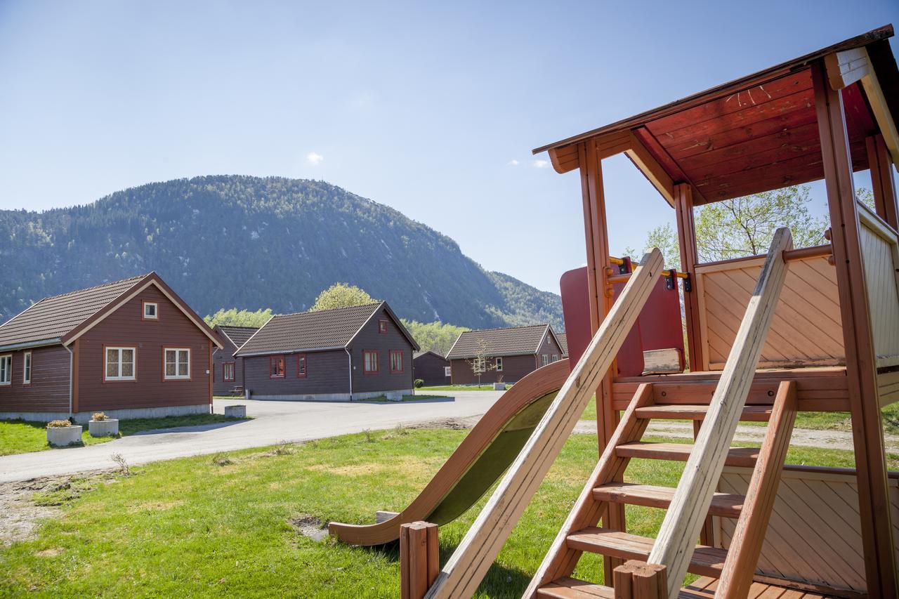 Forde Gjestehus Og Camping 外观 照片