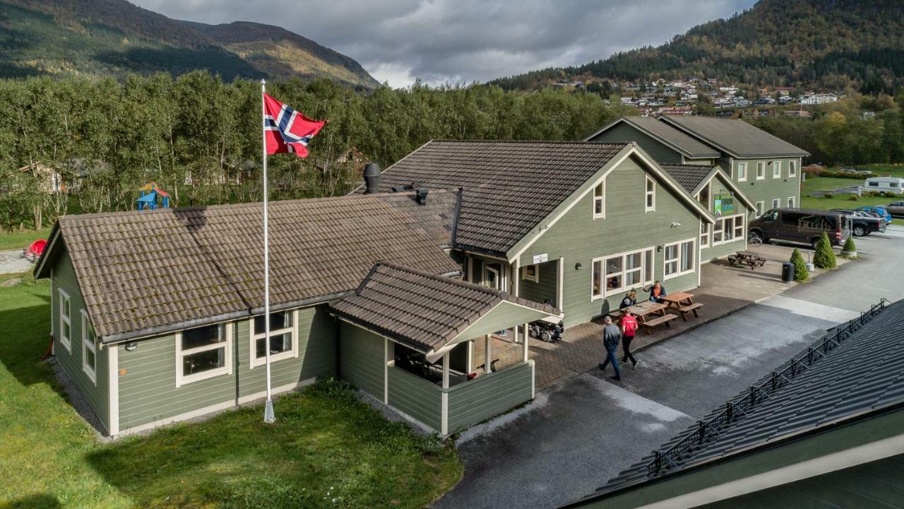 Forde Gjestehus Og Camping 外观 照片